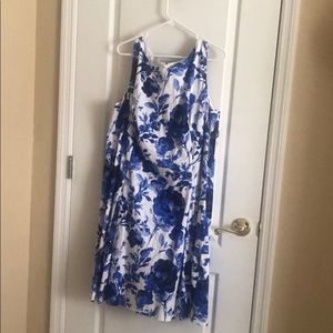 Floral print dress